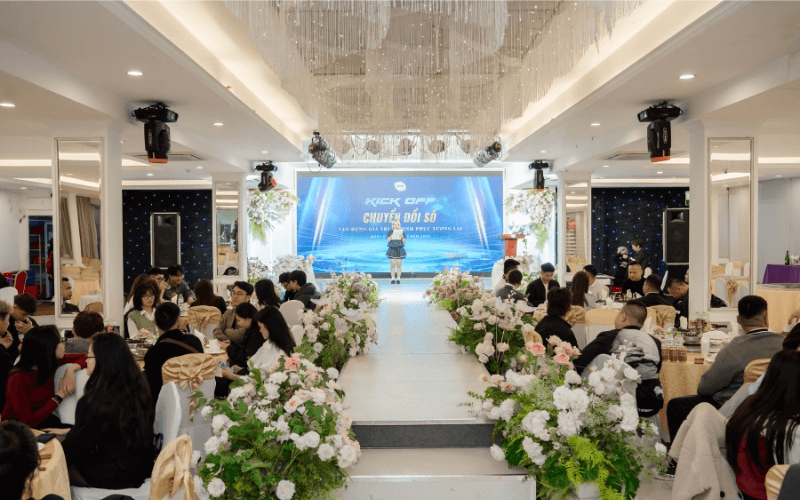 lễ thăng hạng phòng giao dịch BFC