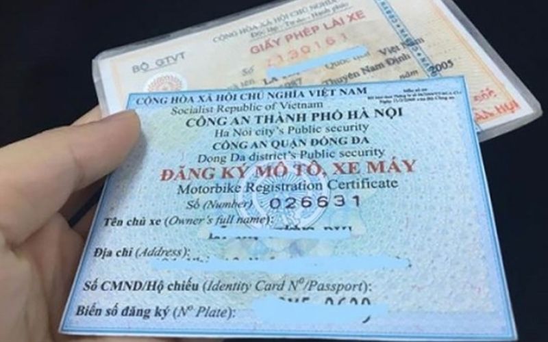 cầm đăng ký xe máy