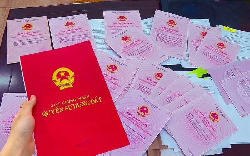 cầm sổ đỏ tphcm