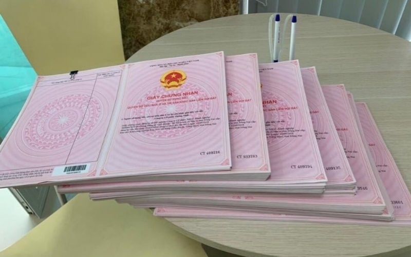 vay thế chấp sổ hồng
